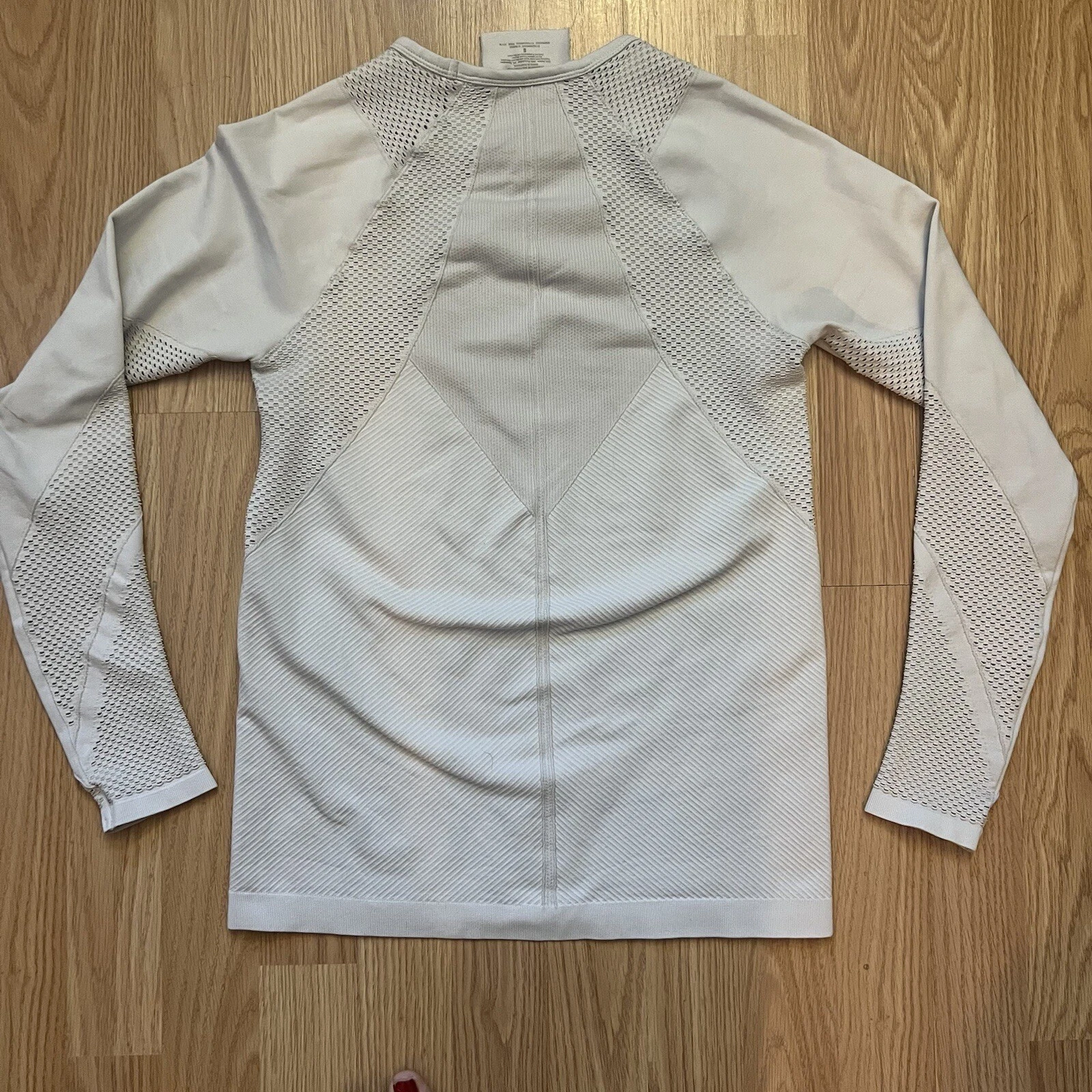 athleta caliber seamless activewear long sleeve athletic shirt