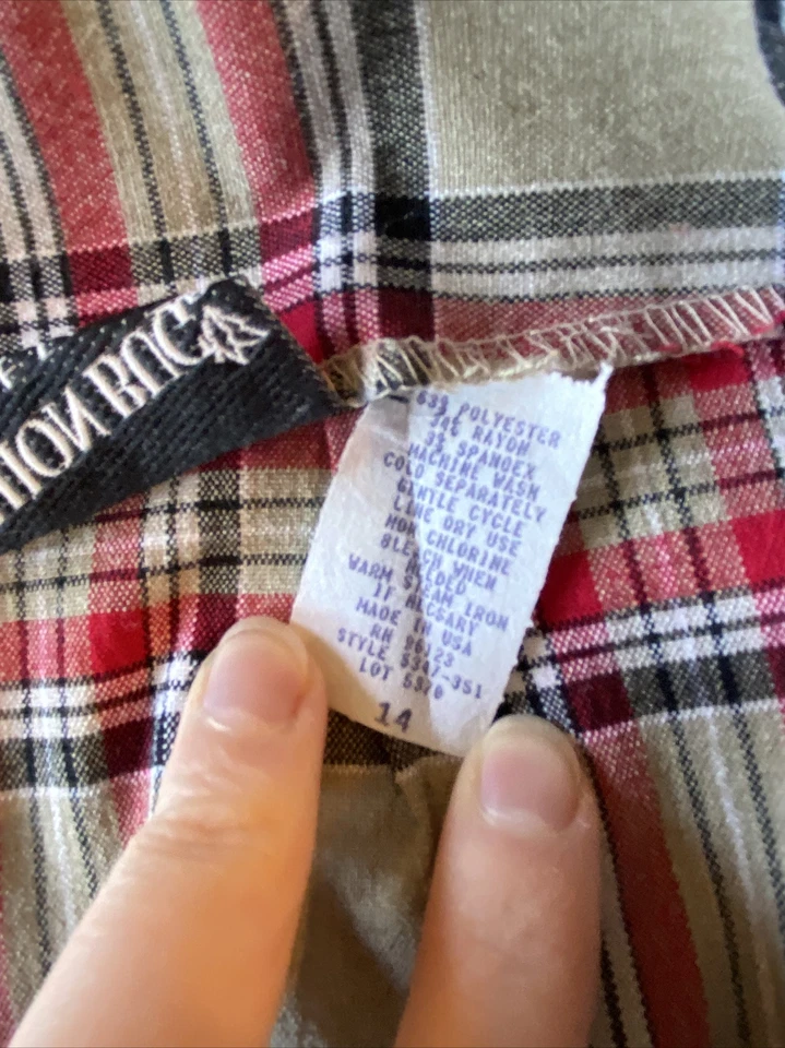 Fashion Bug Stretch Red Plaid School Girl Short Skirt With Side Slits Size 14 - Image 4 of 4