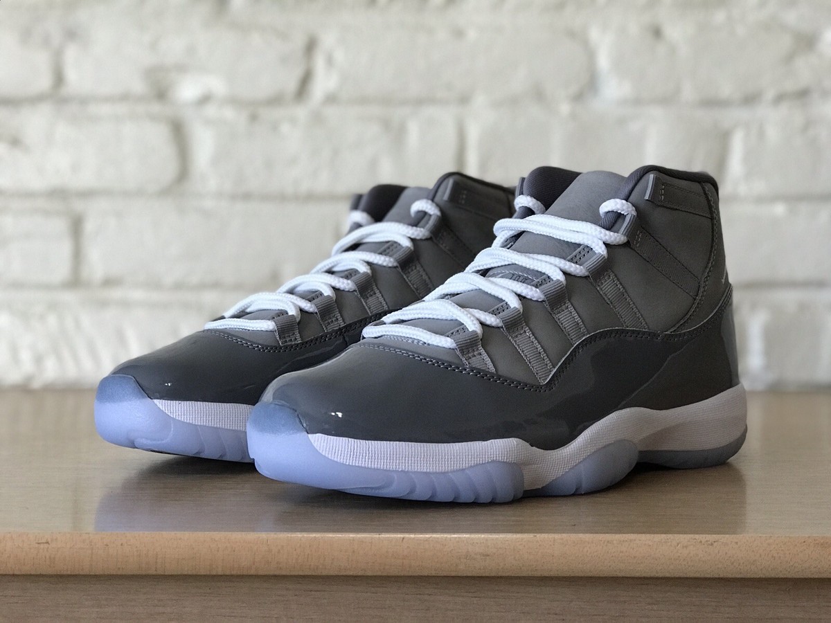 靴 Nike Air Jordan 11 Retro \"Cool Grey\" Air Jordan 11 Low 'Cool Grey' Release Date. Nike SNKRS