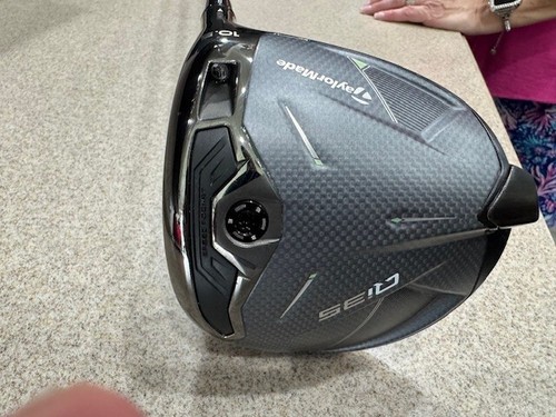 Taylor Made Q135 Driver - Picture 5 of 7