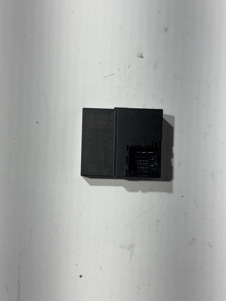 AUDI A7 QUATTRO 2012-2018 ALERÓN ELÉCTRICO TRASERO ALERÓN CONTROL MÓDULO INFORMÁTICO OEM Foto 2 de 4