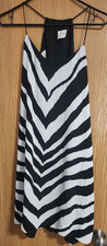 Express Zebra Print Dress Women's Size M Sleeveless V-Neck Black & White Mini
