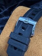 OMEGA Seamaster Diver 300M Master Co- Axial Sedna Gold 210.22.44.51.01.001 13