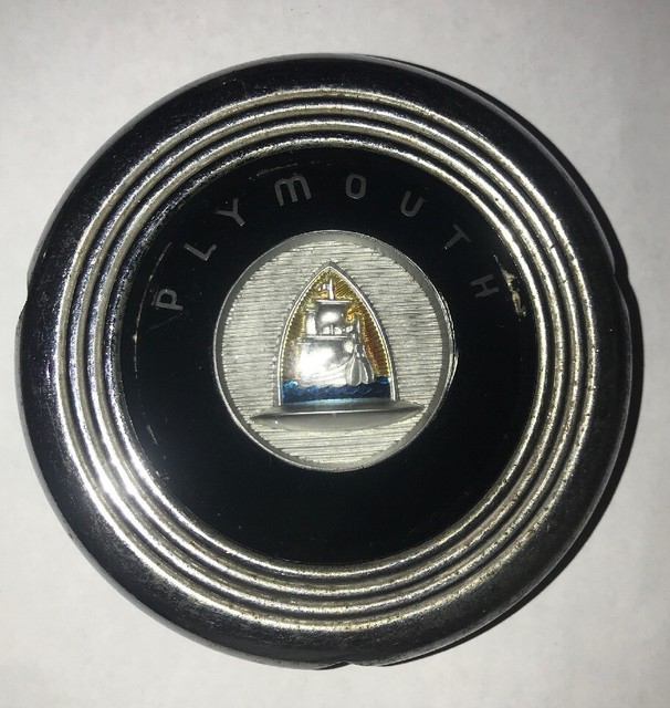 1946 1947 1948 Plymouth Special Deluxe Steering Wheel Center Horn