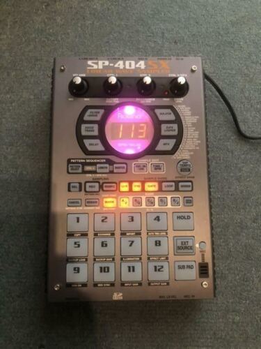 Roland SP-404SX Compact Linear Wave Sampler - Picture 1 of 6