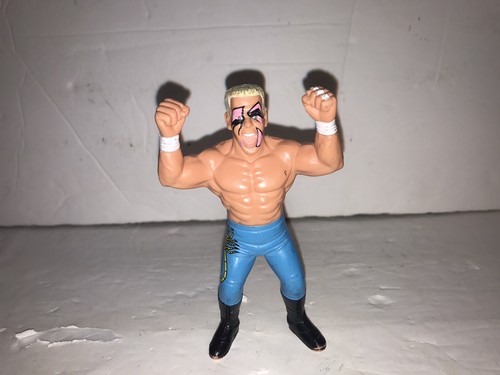(D) Vintage 1990 WCW Figure : Sting...