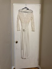 White Lace Long Sleeve V Neck Full-Length Wedding Dress with Belt