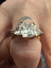 925 Sterling Silver Cubic Zirconia 3 Stone Band Ring