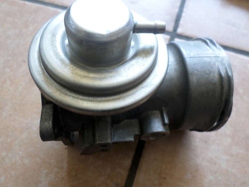 VW,Audi,Skoda,Seat AGR Ventil Abgasrückführungsventil 038131501AA