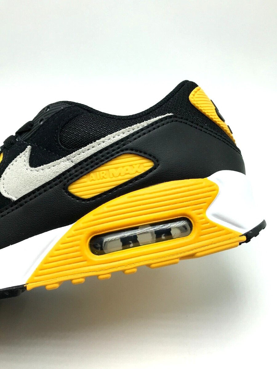NEW* MEN Nike AIR MAX 90 BLACK/ UNIVERSITY GOLD (FN6958 002), SZ