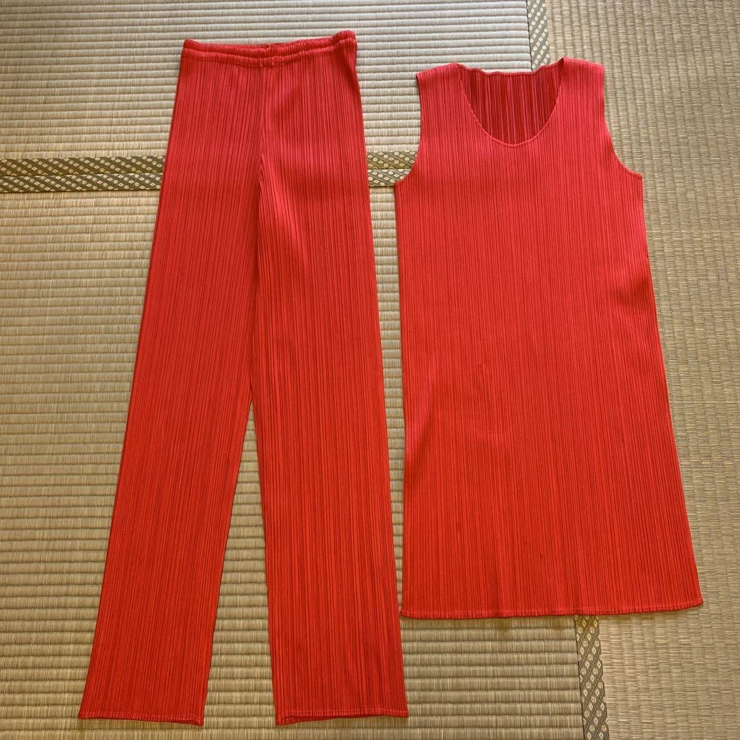 ISSEY MIYAKE PLEATS PLEASE size 3 red setup No sleeve Used JP | eBay