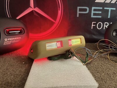 Beosound A1 2nd Gen Mercedes Black 赤い点灯 OEM Mercedes-Benz W202 Beige Third Brake Light LED Green & Radar