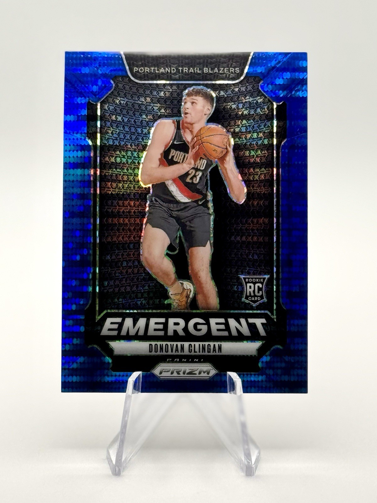 2024-25 Panini Prizm Donovan Clingan #13 RC Rookie Emergent Blue Pulsar /99