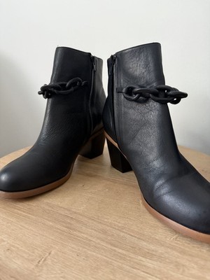 MM6 by Maison Martin Margiela Paris Black Ankle Boots With Black Chain Size 39.5