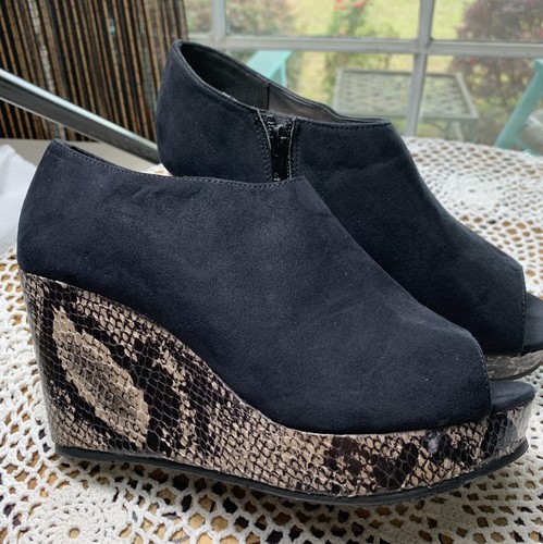 Women's Black Open Toed Wedge (3 1/4”) Snake Print Shoes Size 8M Zip Up Side 612 - Picture 7 of 11