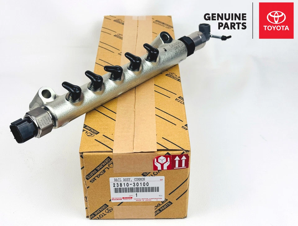 23810-30100 Toyota Hilux Land Cruiser KUN10 KDJ120 OEM Genuino Common Rail Foto 3 de 4