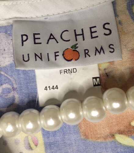 Peaches Uniforms Women's M Cat Mice Scrub Top Medical Dental Daycare Vet Pockets - Picture 2 of 8