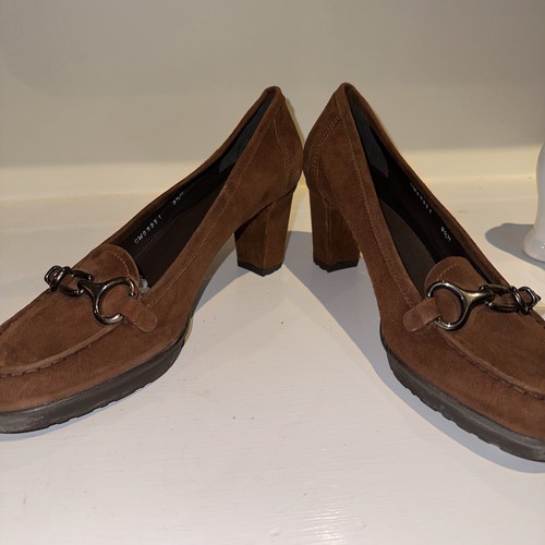 NEW Ladies Stuart Weitzman Horse Bit Pumps 9.5 Brown Perforated Suede Heel Shoes - Picture 2 of 9
