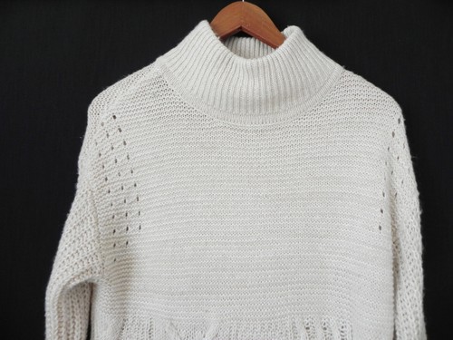 Vera Wang Sweater High Neck Ivory Cable Knit Easy Wear Long Sleeve Size XS - Picture 2 of 7
