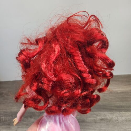 DISNEY STORE EXKLUSIVE ARIELLE 17 ZOLL SINGENDE PUPPE KLEINE MEERJUNGFRAU ROSA KLEID - *SELTEN* - Bild 4 von 8