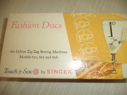 Singer Touch & Sew Fashion Discs 620, 625, 628 Zig Zag Sewing Machine In Box  - Picture 1 of 2