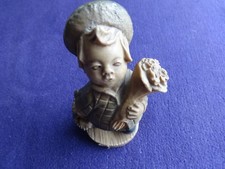 Junge mit Blumen + Korb - Stempel AP 500 - und ein Zeichen ß  -K`A