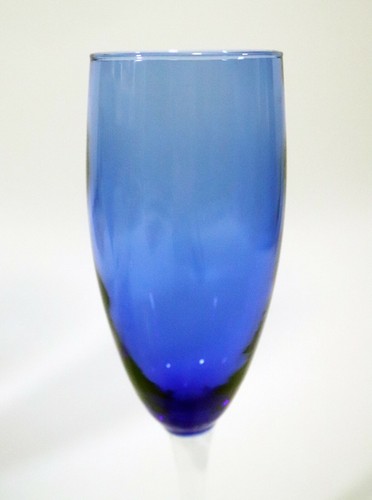 Vintage Set of 2 Champagne Flute Glasses Cobalt Blue Bowl Clear Stem - Picture 2 of 5