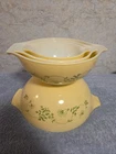 Full Set Of 4 Vintage Pyrex Shenandoah Cinderella Mixing Bowls With Green Floral