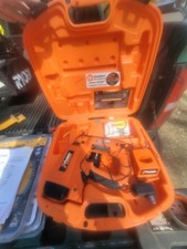 Paslode IM250A-Li Cordless 16 GA Angled Finish Nailer Kit In Case