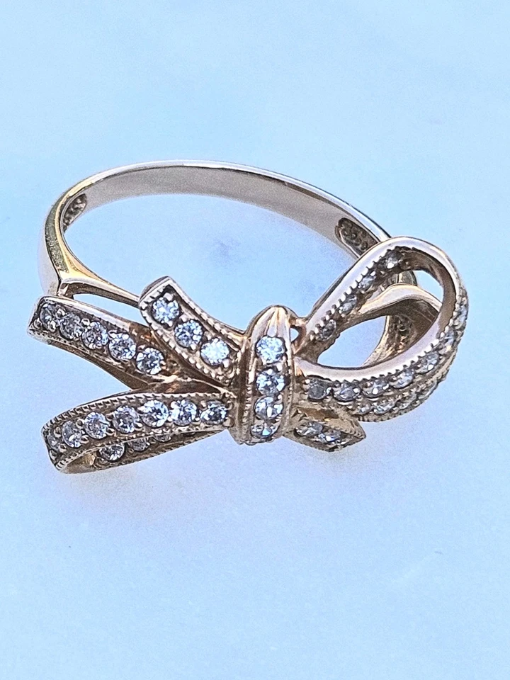 Diamonique Oro Rosa 14k Pavé Circonita Cúbica Arco Forget Me Not Anillo Delicado 6 Foto 2 de 4