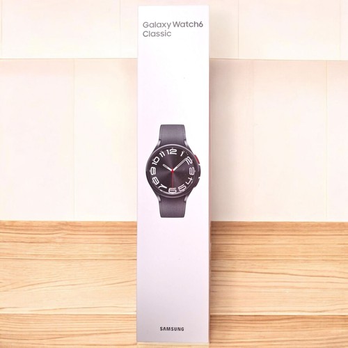 Samsung Galaxy Watch6 Classic 43mm Smartwatch - Black - Picture 7 of 8