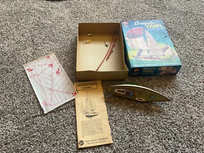 VINTAGE PYRO BERMUDA YAWL KIT IN BOX
