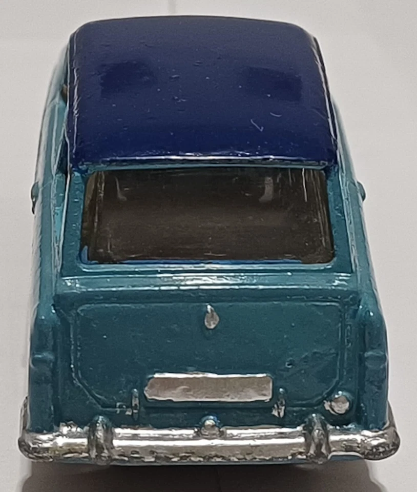 Corgi Toys Austin A 40. Ottime condizioni. Una blu, una rossa - Immagine 4 di 4