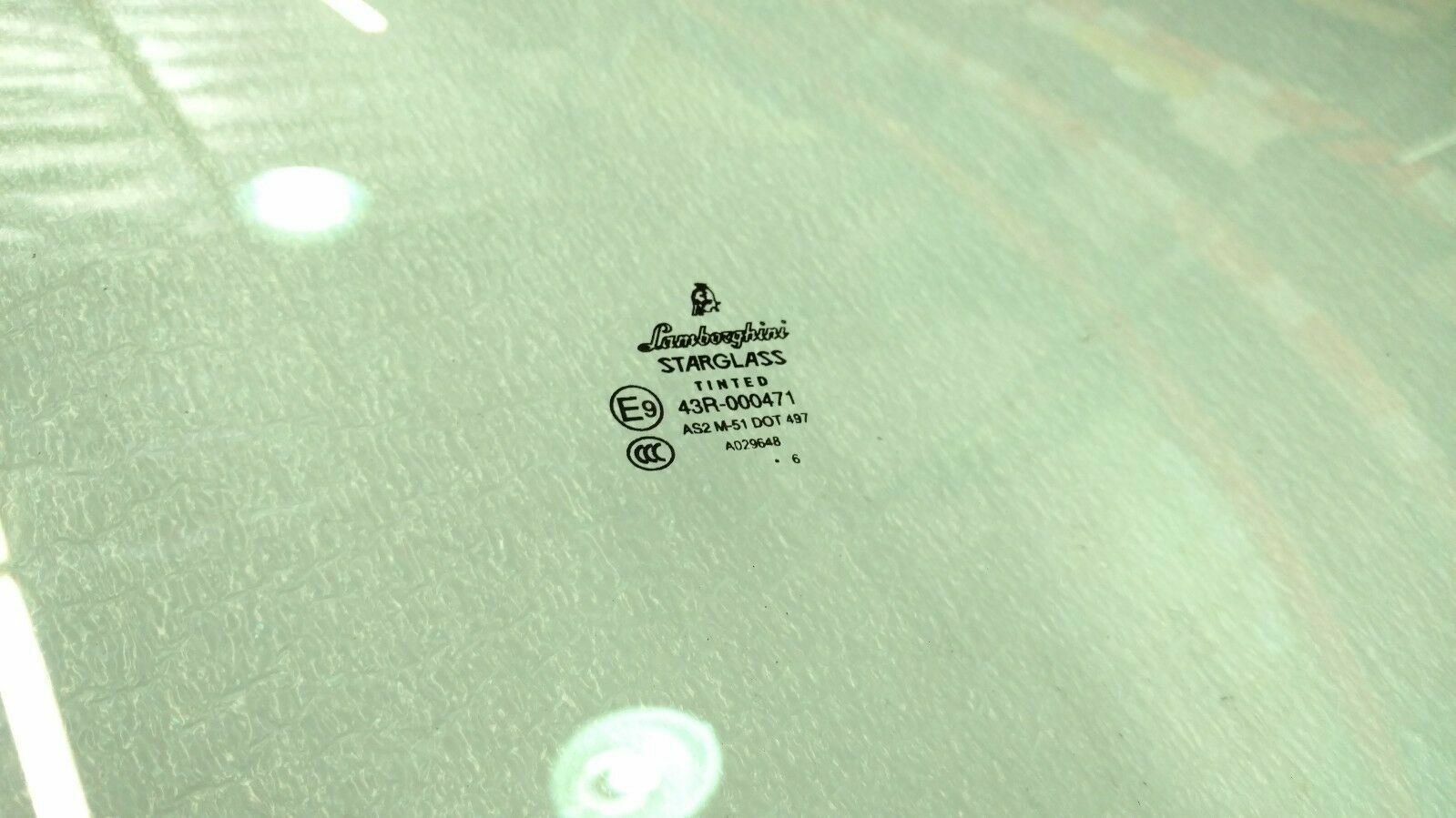 LAMBORGHINI GALLARDO LP560 SPYDER RIGHT SIDE DOOR WINDOW GLASS OEM 407845202 