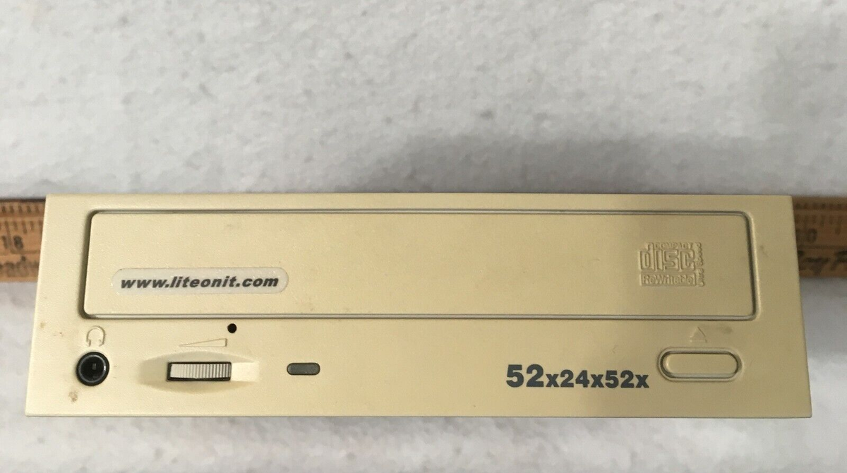 CHANGE DVD BOX ★ Model LTR 52246S CD-RW DRIVE lite-on it corp. 52x24x52x DISC