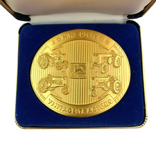 Vintage 1992 John Deere Two-Cylinder Vintage Tractors Gold Belt Buckle 2977