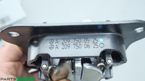 03-09 Mercedes W209 CLK500 CLK320 Top Tonneau Estuche Cubierta Cierre CON Sensor OEM - Imagen 5 de 5