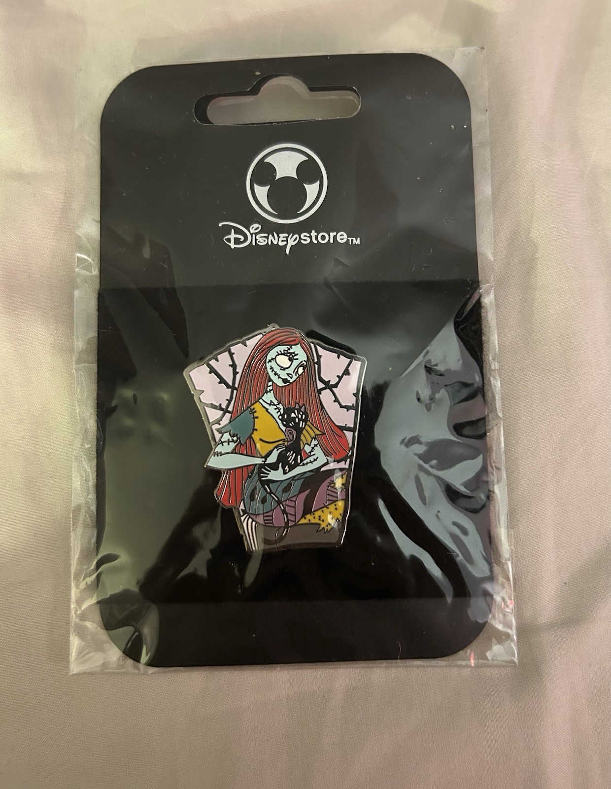 New Disney Nightmare Before Christmas Sally With Cat Tombstone Pin
