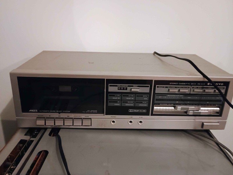 Vintage RETRO SANYO RD S28 Cassette Deck Recorder - Untested