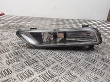 2014 VW PASSAT B7 NEBELSCHEINWERFER IN STOßTANGE LINKS RHD VORNE A047358