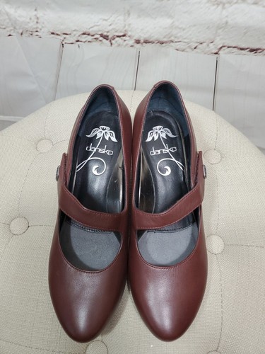 Dansko 2502810200 Betty Maryjane décolleté in pelle tacco EU 37 US 6,5-7 SPEDIZIONE VELOCE - Foto 4 di 22