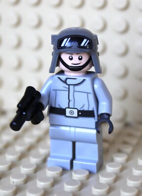 LEGO   STAR WARS FIGUR AT-ST PILOT MIT BLASTER AUS SET 75332 NEU & UNBENUTZT