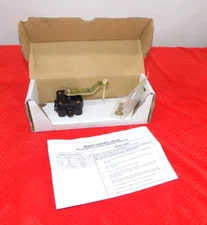 BARKSDALE LEVELING VALVE CAB MOUNT BKS-KD2510