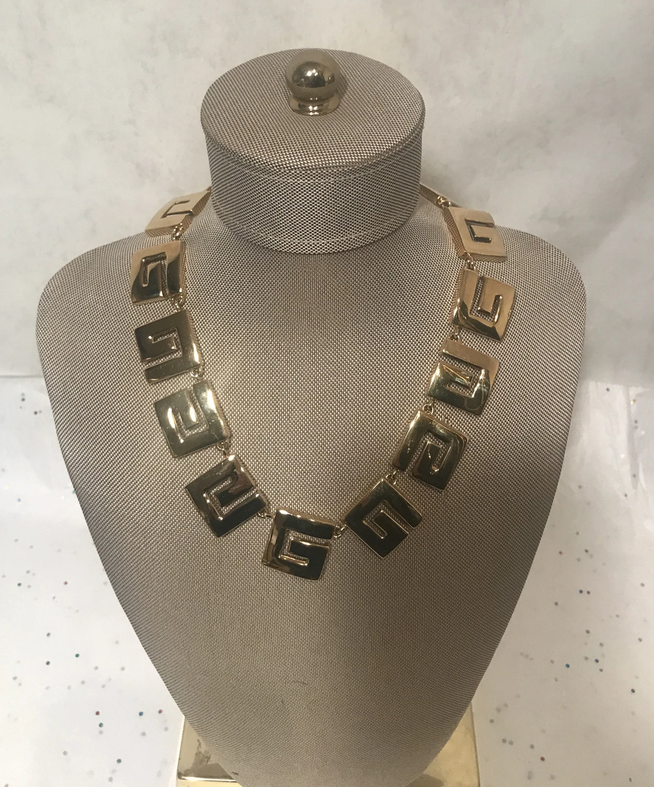 Collana Vintage Tono Oro Logo Givenchy Stile Passeggiata Elegante Classe Splendida