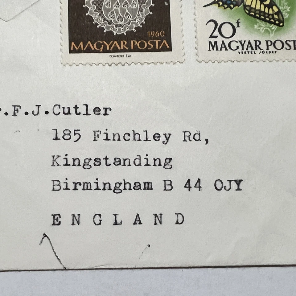 1974 HUNGARY REGISTERED FDC COVER SENT TO ENGLAND SOUVENIR SHEET BACKSTAMPED - Image 3 of 4