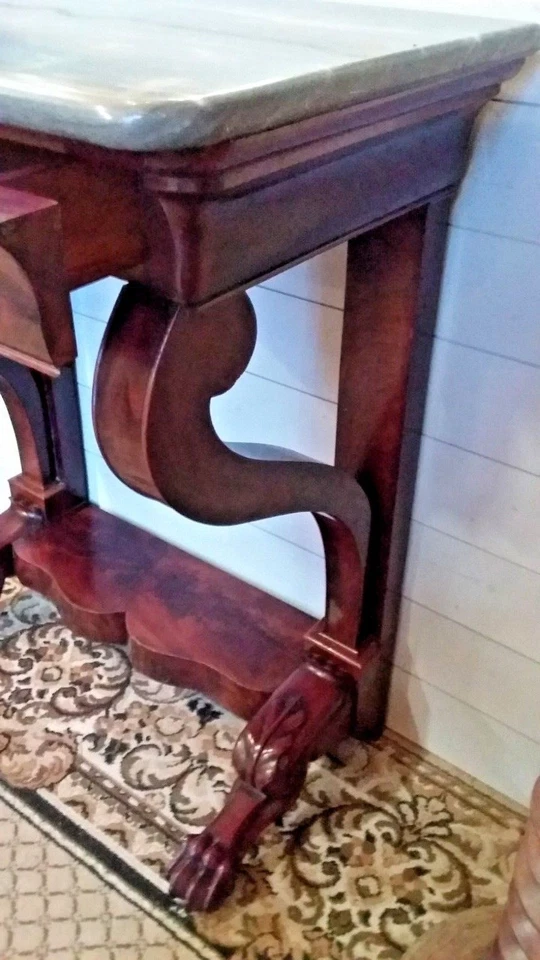 Petite console ouvrant par un tiroir en ceinture Empire en acajou 19ème - Photo 3/4