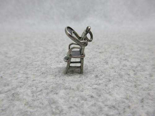 BABY HIGH CHAIR STERLING SILVER Vintage BEAU CHARM Tray Lifts Up + Down 3.7 Gram - Picture 2 of 4