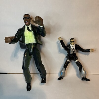 Two Men in Black Toys Body Slam Agent Jay 1997 and Kay 2002 Galoob Hasbro