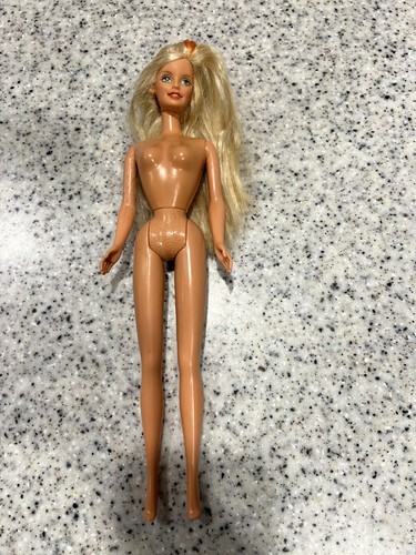 Vintage blonde 12 Zoll Barbie Modepuppe Mattel 1966 Körper Indonesien