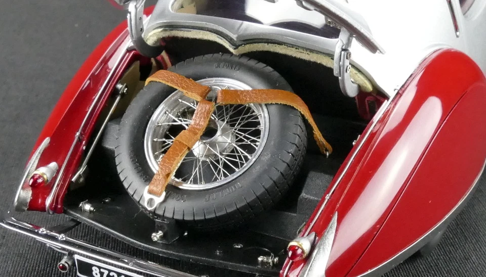 CMC M-165 Talbot-Lago Coupe T150 C-SS Figoni & Falaschi “Teardrop” 1937-39, 1:18 - Image 3 of 4